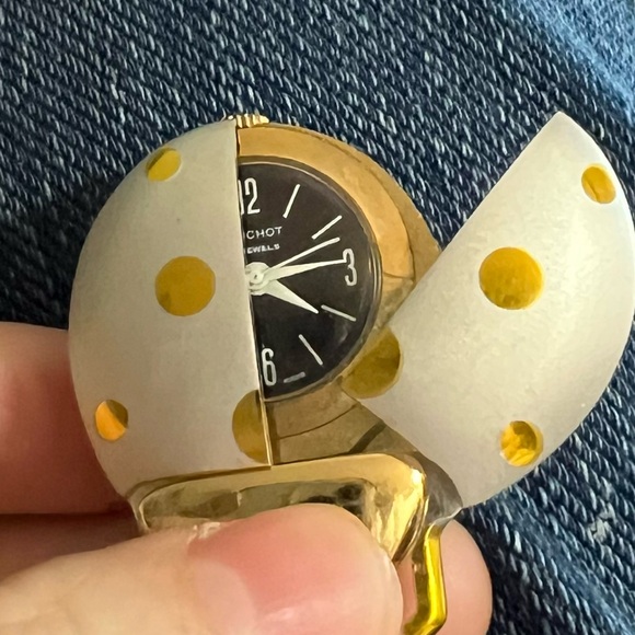 Vintage Brichot Ladybug Pendant Watch–17 Jewel Swiss Wind-Up by Jullerat Frères - Picture 1 of 12